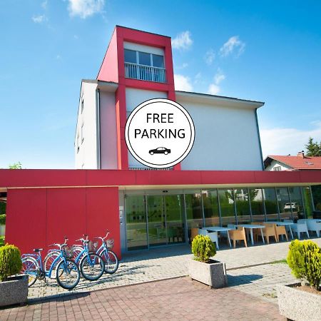 Simbol Rooms With Free Private Parking Laibach Exterior foto