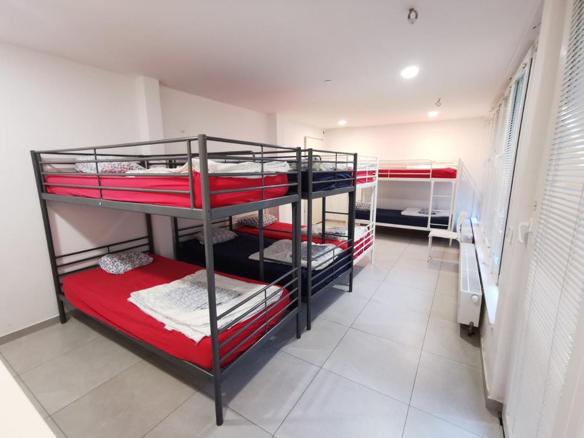 Simbol Rooms With Free Private Parking Laibach Exterior foto