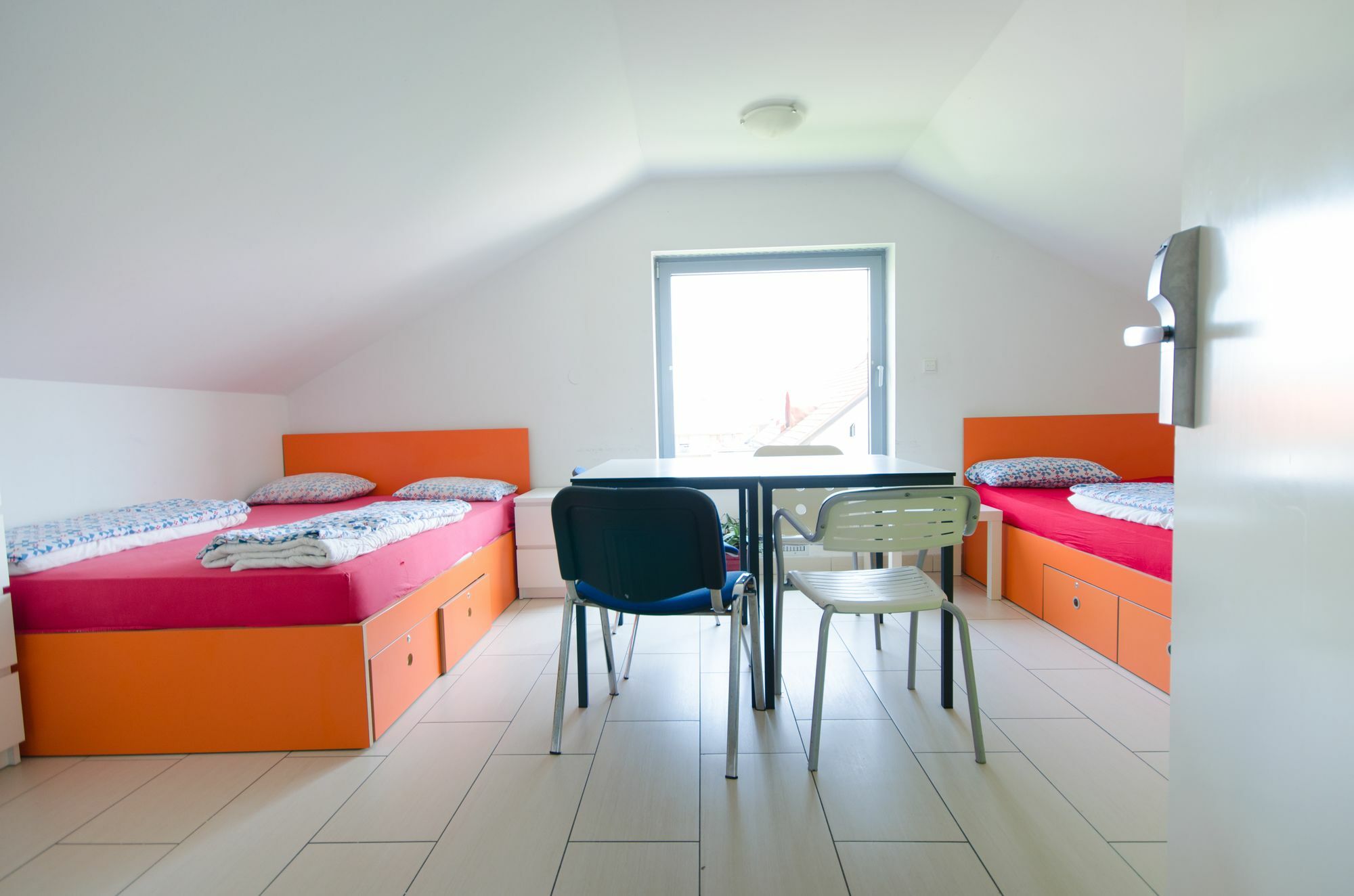 Simbol Rooms With Free Private Parking Laibach Exterior foto